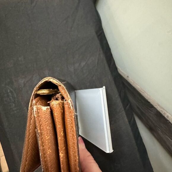 Louis Vuitton Vintage Sarah Wallet - Picture 5 of 10